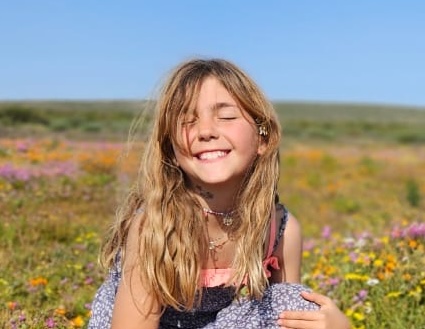 Emilia, WorthDayer Six